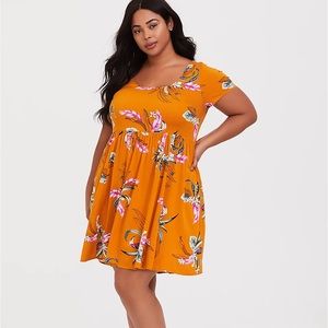 🌞 Torrid Floral Cross Back Baby Doll Dress